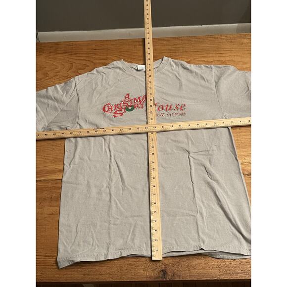 A Christmas Story House & Museum Cleveland OH, Gray Shirt Large - Picture 3 of 5